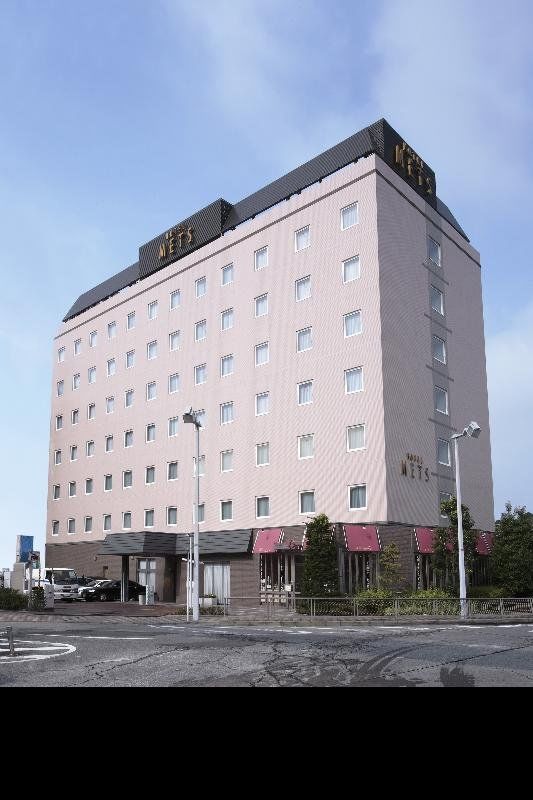 Jr-East Hotel Mets Kamakura Ofuna Екстер'єр фото